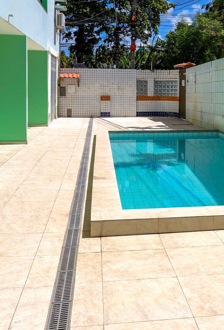 Pertinho do Mar a 300m, 1 Quarto, Comércio Próximo
