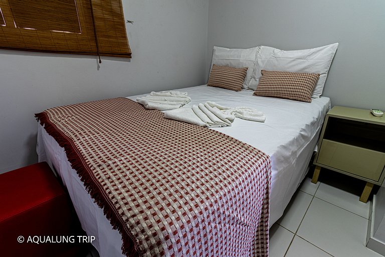 Casa em condomínio 2 quartos com piscina