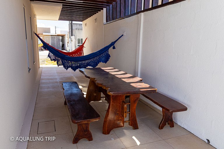 Casa em condomínio 2 quartos com piscina