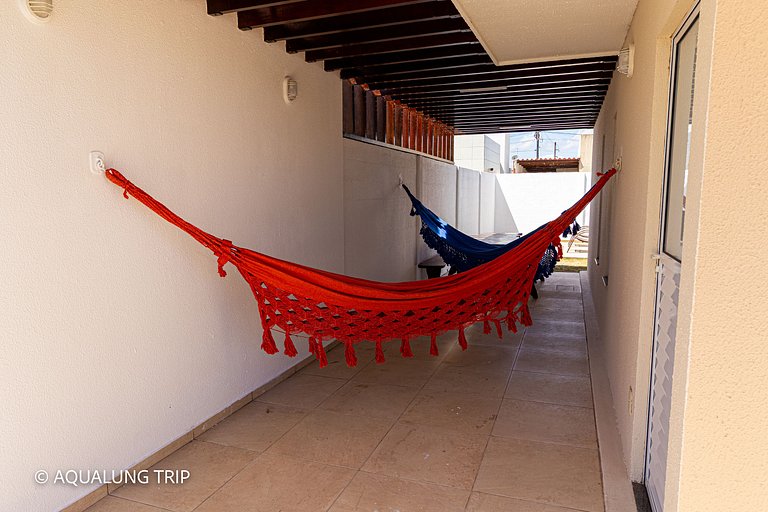 Casa em condomínio 2 quartos com piscina